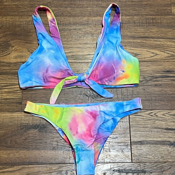 Tie Dye Front Knot Bikini Size Large - Picture 2 of 3